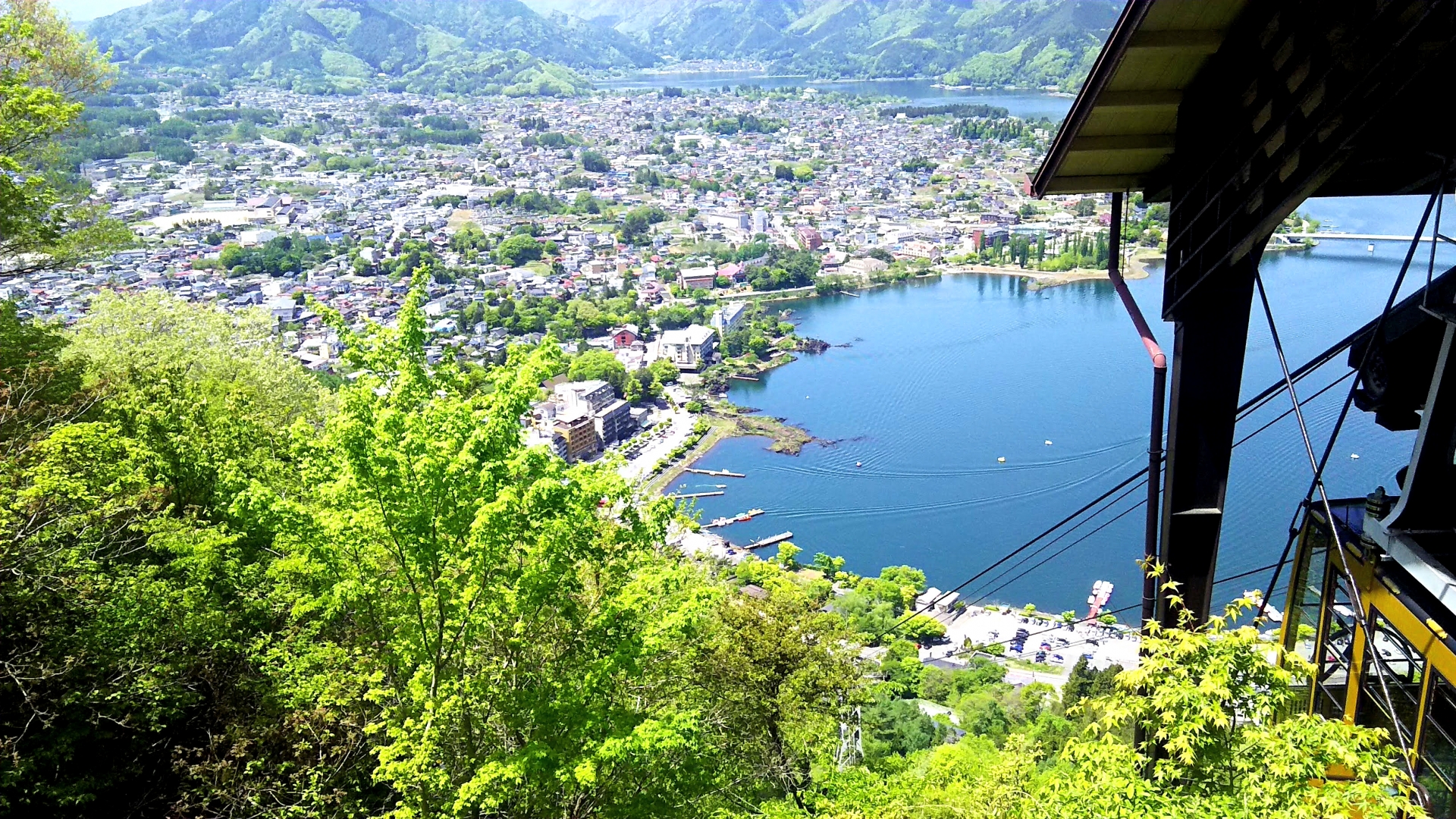 360-degree panoramic view of Lake Kawaguchiko and Mount Fuji seen from the Kachikachi Yama Ropeway