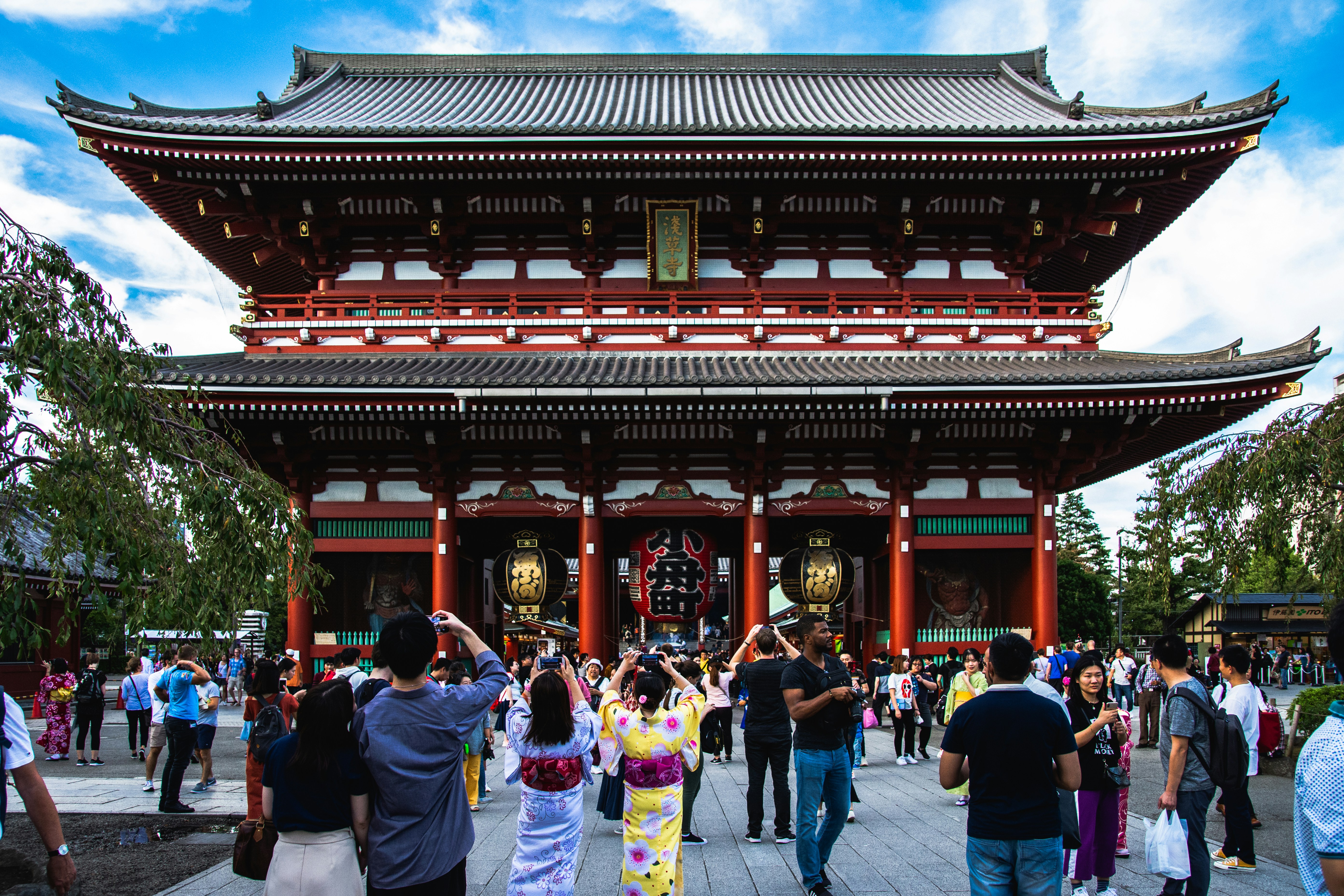 Kaminarimon Gate of Senso-ji Temple, Asakusa